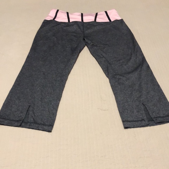 Women’s Capri - Picture 3 of 3